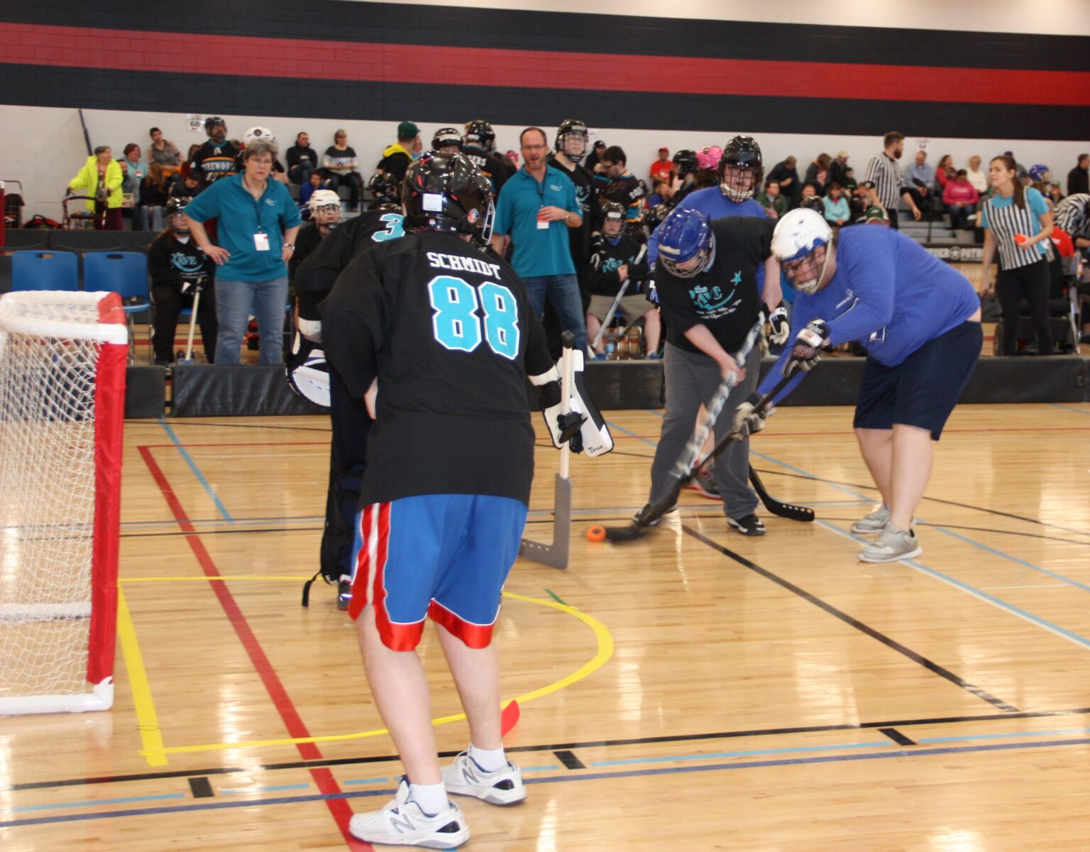 Poly Hockey – The RAVE
